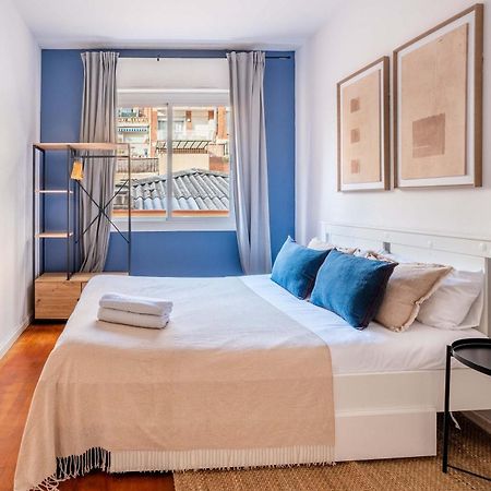 Next To Sagrada Familia 4-Bedroom Apartment Βαρκελώνη Εξωτερικό φωτογραφία