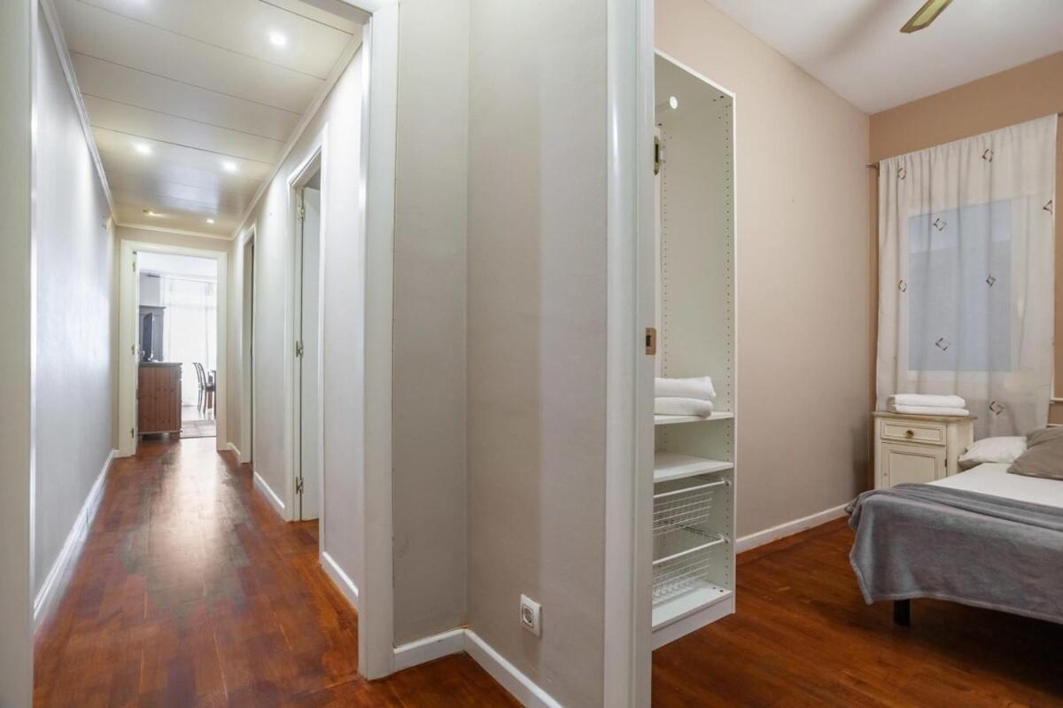 Next To Sagrada Familia 4-Bedroom Apartment Βαρκελώνη Εξωτερικό φωτογραφία
