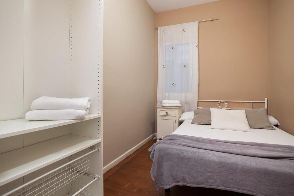 Next To Sagrada Familia 4-Bedroom Apartment Βαρκελώνη Εξωτερικό φωτογραφία