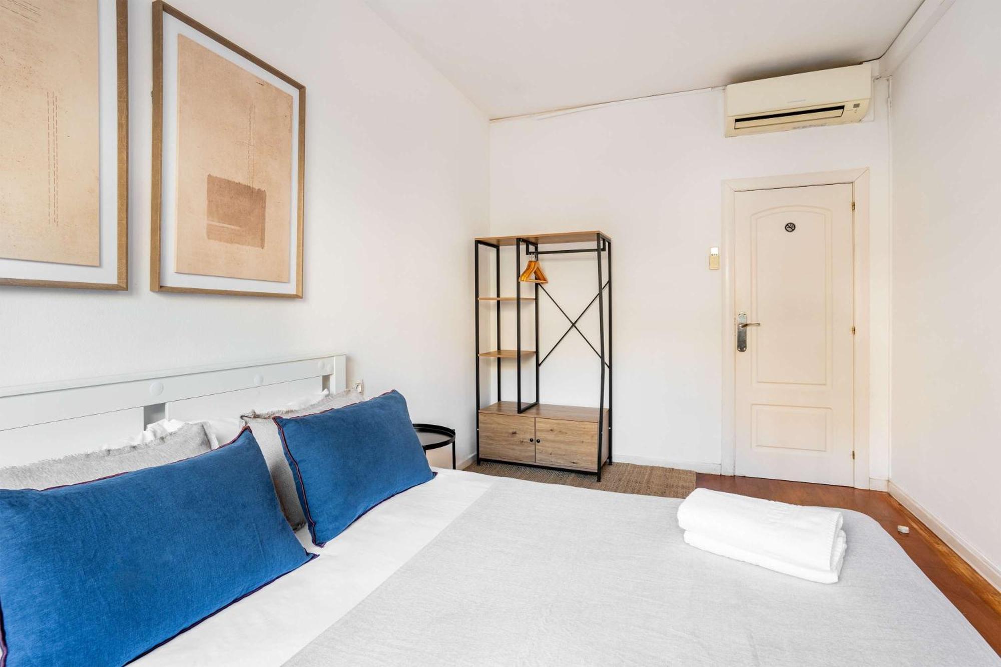 Next To Sagrada Familia 4-Bedroom Apartment Βαρκελώνη Εξωτερικό φωτογραφία
