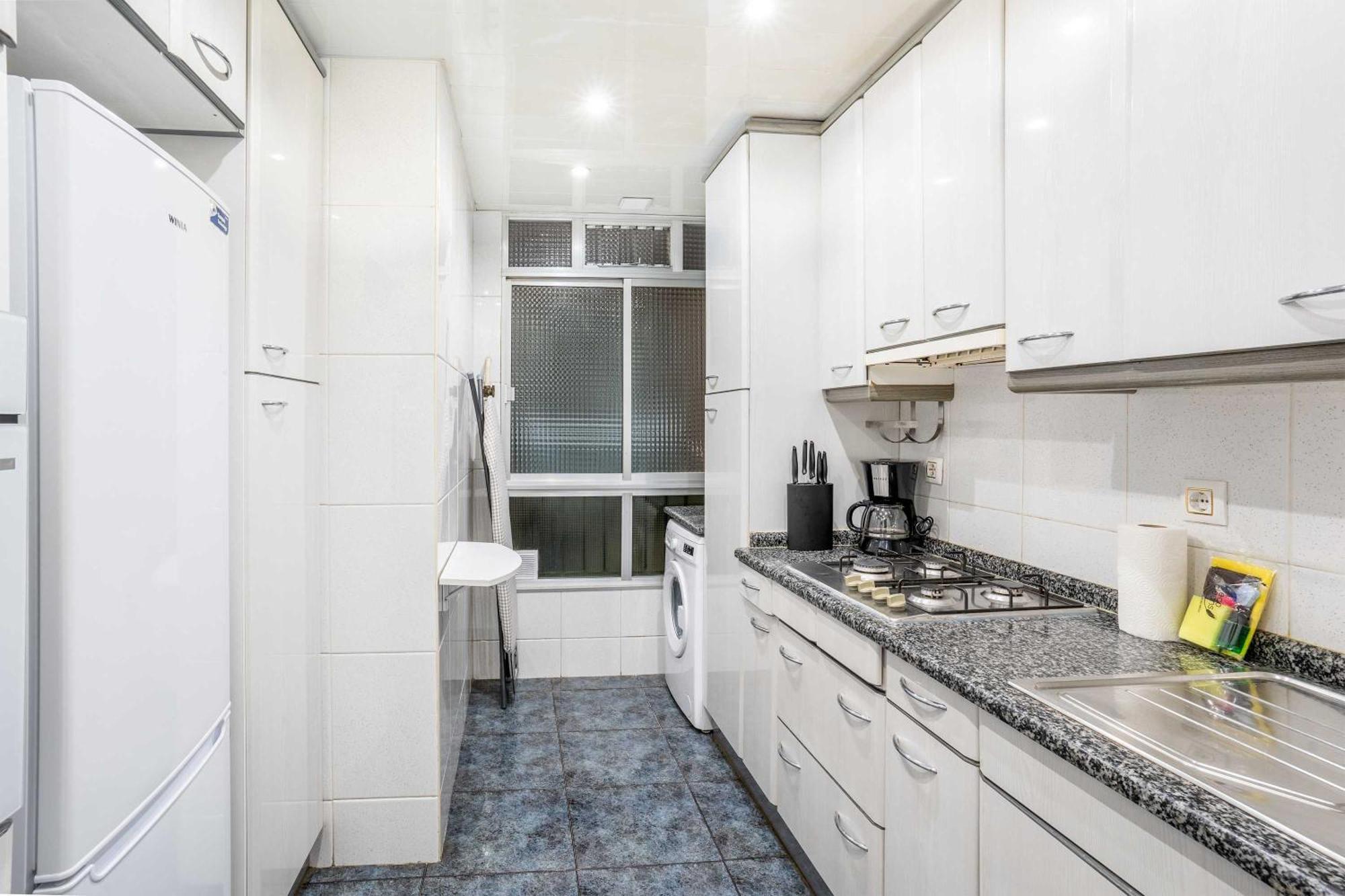 Next To Sagrada Familia 4-Bedroom Apartment Βαρκελώνη Εξωτερικό φωτογραφία