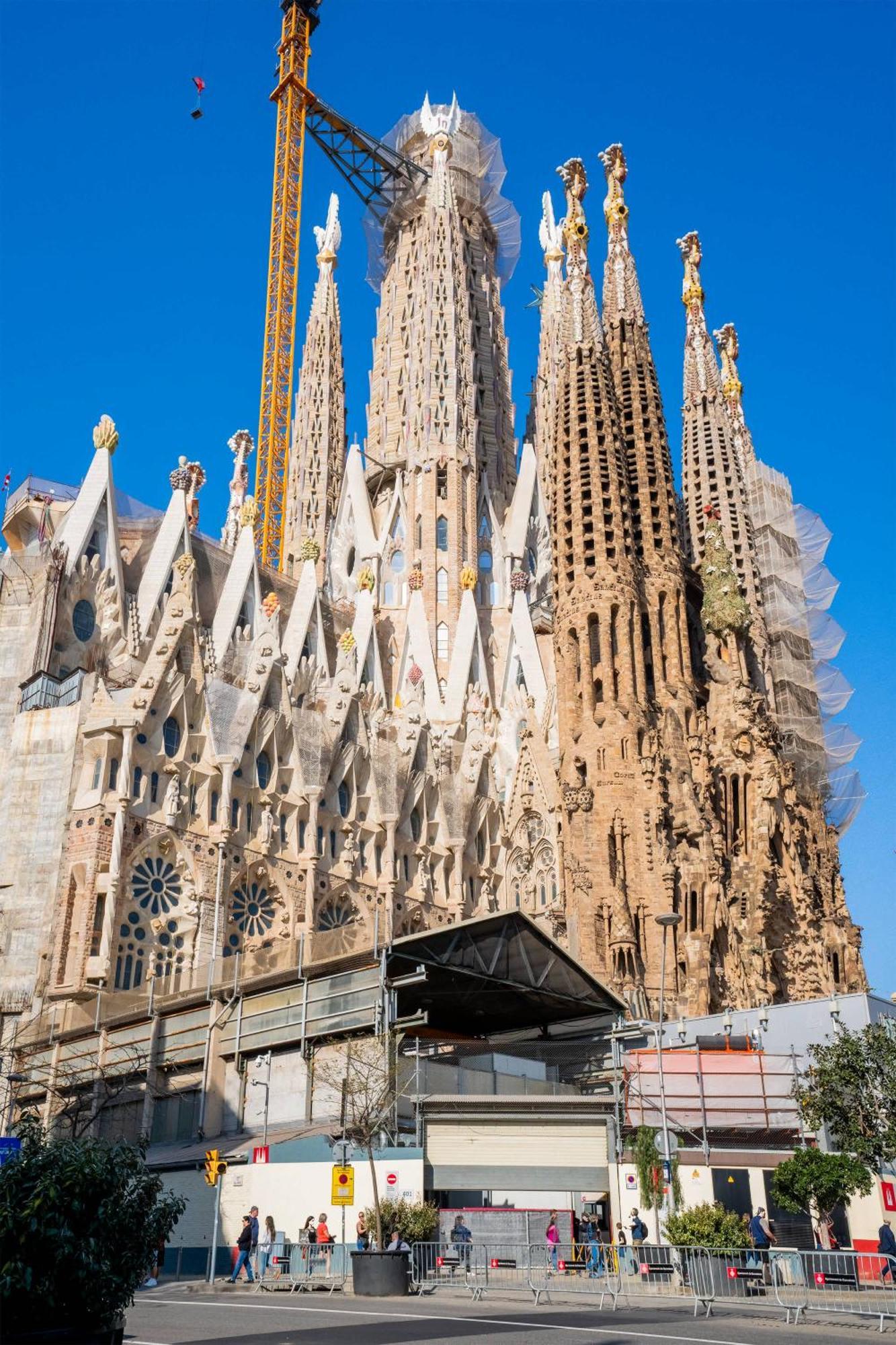 Next To Sagrada Familia 4-Bedroom Apartment Βαρκελώνη Εξωτερικό φωτογραφία
